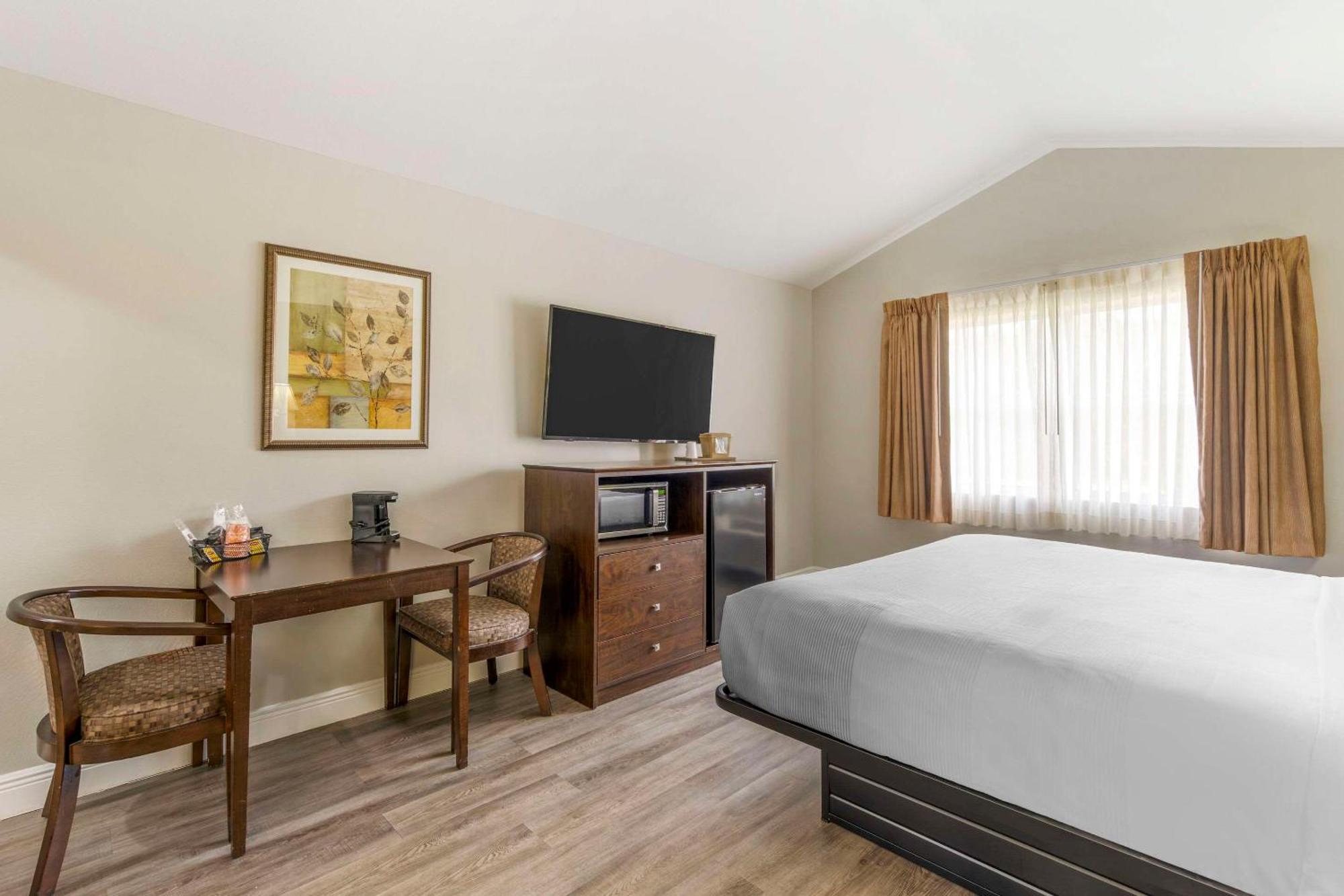 Quality Inn Conference Center At Citrus Hills Hernando Bagian luar foto